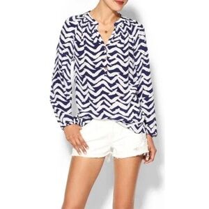 Lilly Pulitzer 100% Silk Navy and White Bird Blouse
